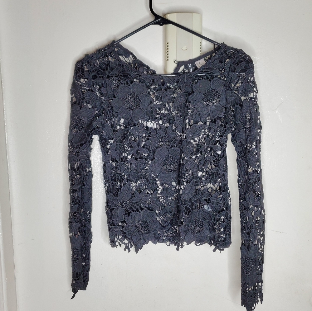 H&M lace top